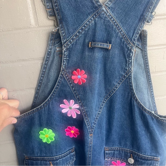80s 90s Classic Old Navy Blue Jean Overalls Floral Patches XS - Picture 12 of 15